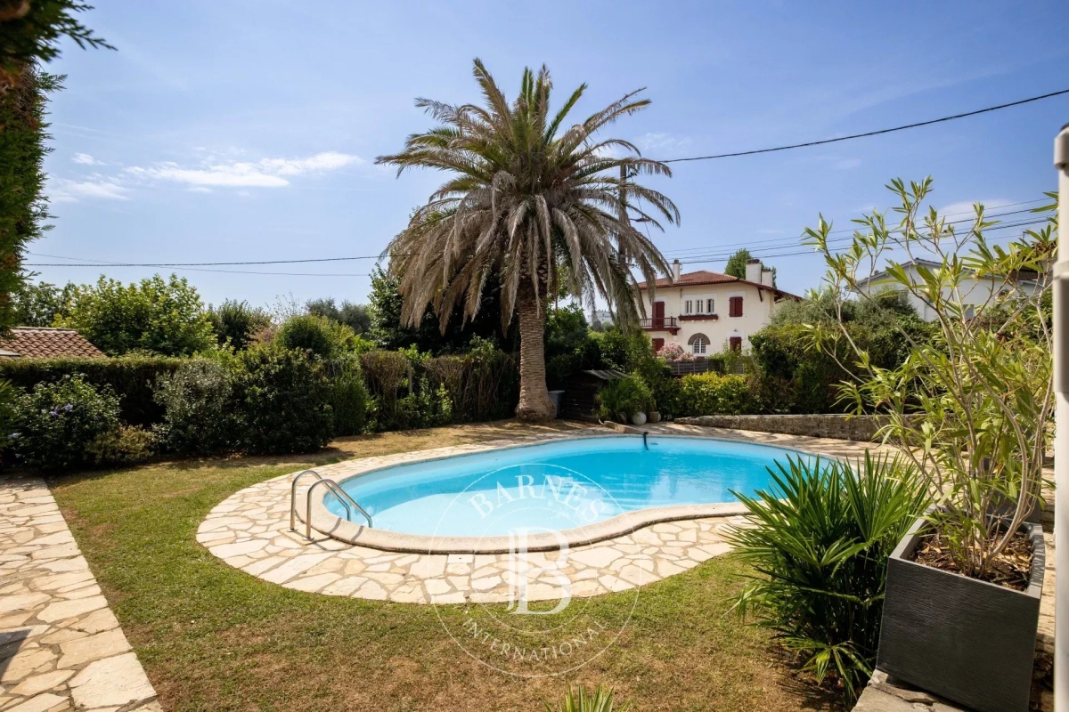Luxury House for sale in Bayonne, 1 210 000 €, Photo 4