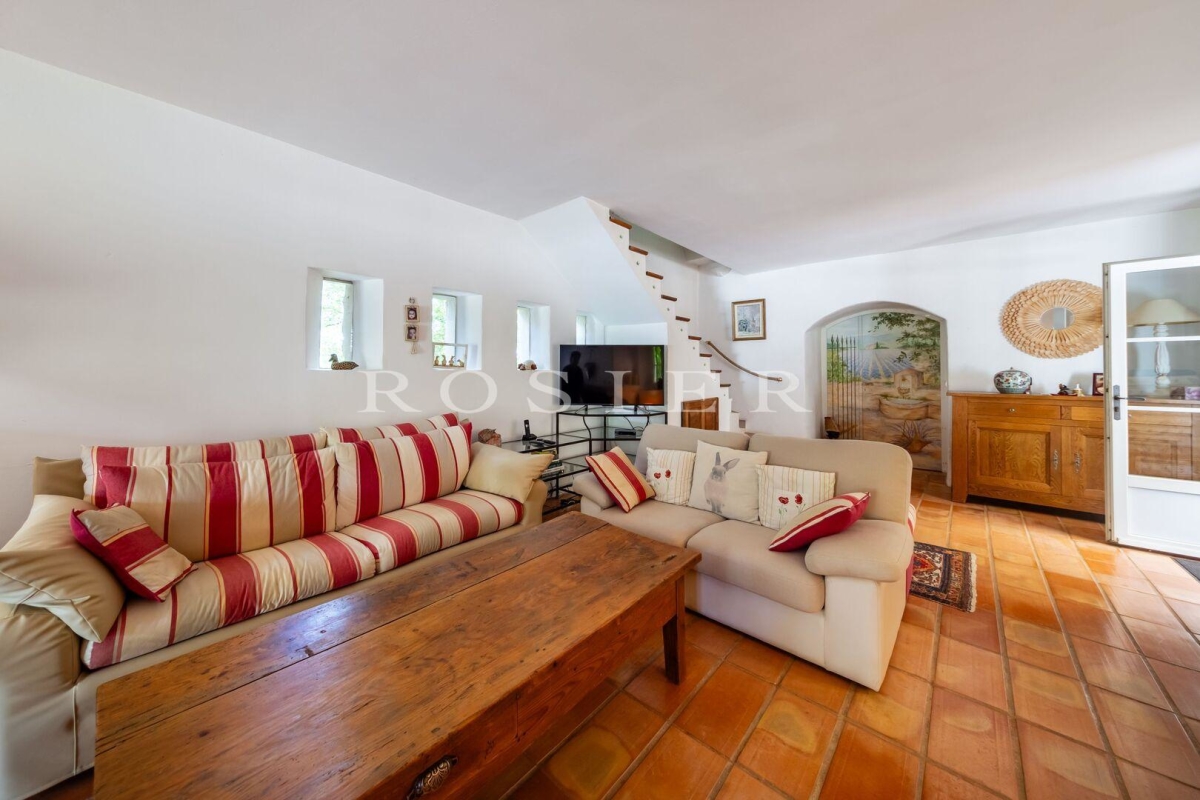 Maison de luxe à vendre à Gordes, 2 050 000 €, Photo 5