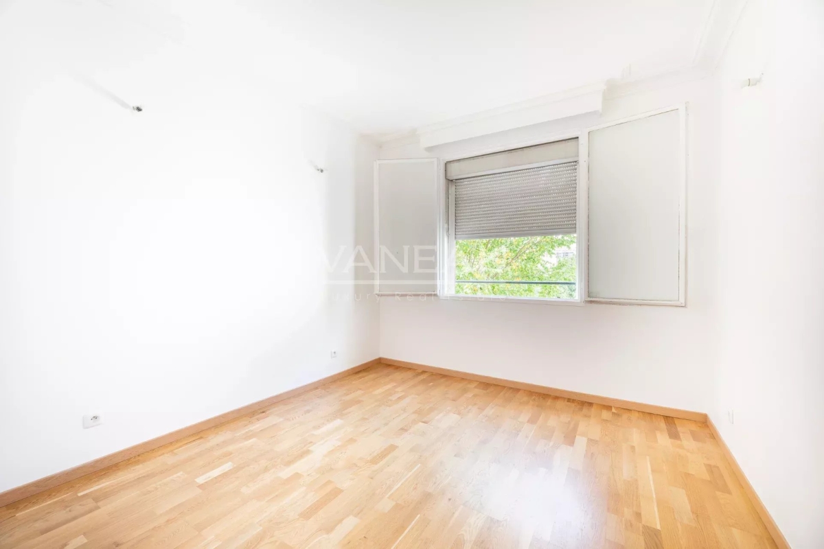 Appartement de luxe à louer à Neuilly-sur-Seine, 4 340 €, Photo 5