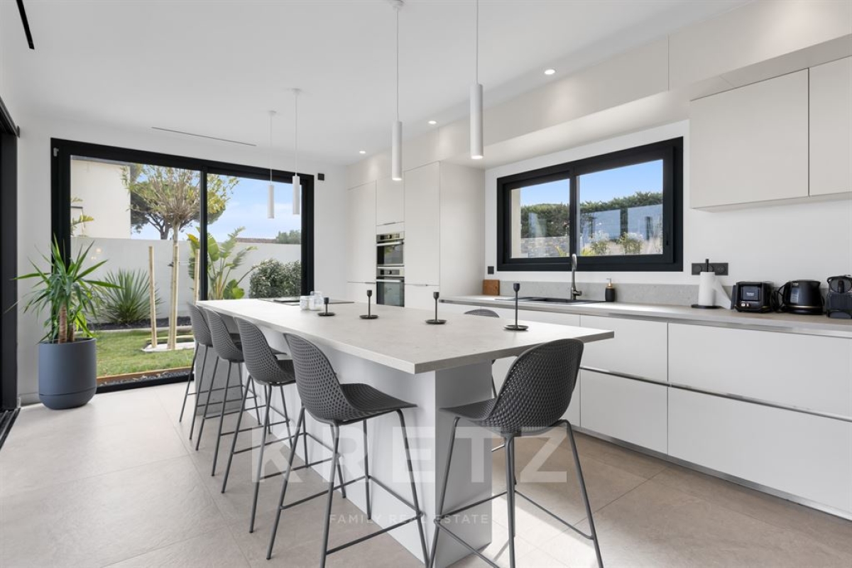 Luxury House for sale in Sainte-Maxime, 2 050 000 €, Photo 6