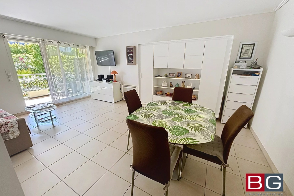 Appartement de luxe à vendre à Antibes, 360 000 €, Photo 7