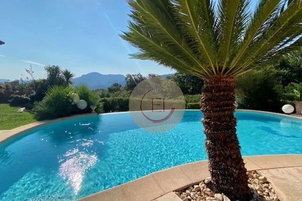 Maison de luxe à vendre à Les Adrets de l'Esterel, 1 380 000 €, Photo 7
