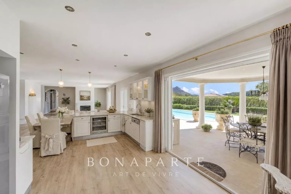 Luxury House for sale in Saint-Raphaël, 1 550 000 €, Photo 2