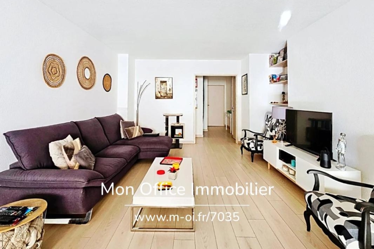 Appartement de luxe à vendre à Cavalaire-sur-Mer, 399 000 €, Photo 2