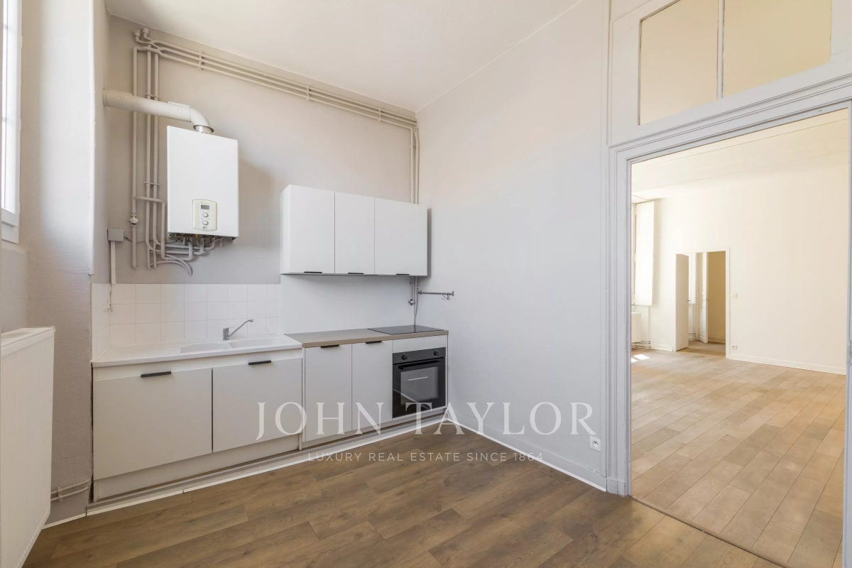 Appartement de luxe à louer à Bordeaux, 1 300 €, Photo 4