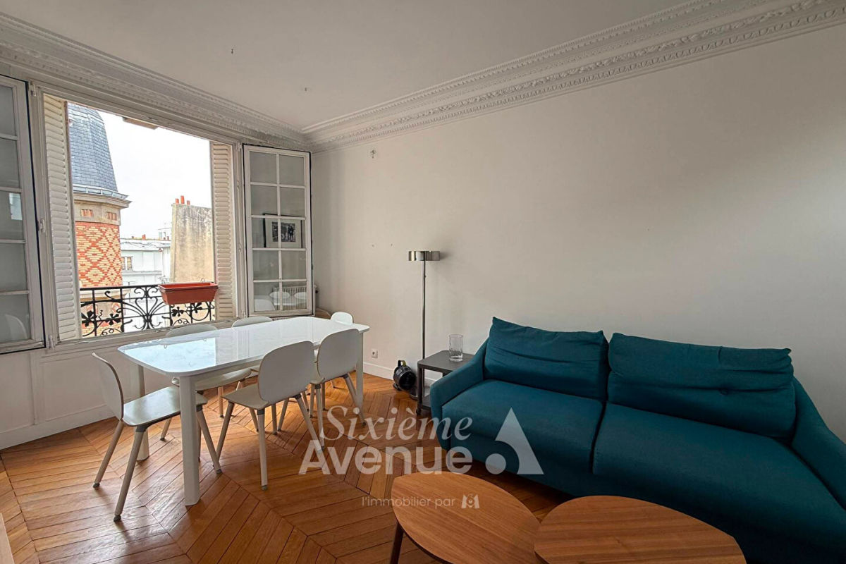 Luxury Apartment for sale in Paris 11ème, 820 000 €, Photo 5