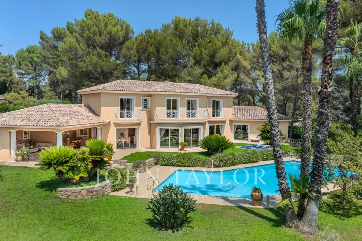 Luxury House for sale in Mougins, 4 500 000 €, Photo 1