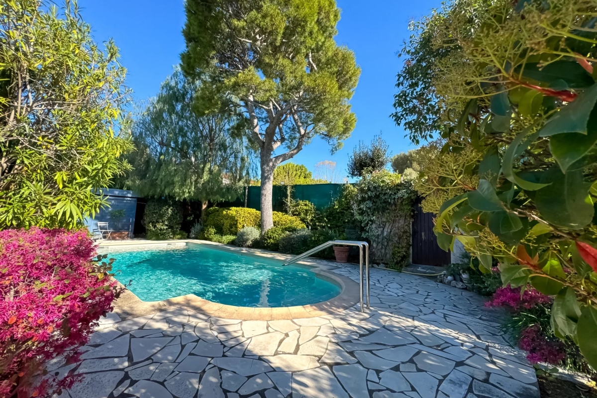 Luxury House for sale in Saint-Jean-Cap-Ferrat, 2 495 000 €, Photo 3