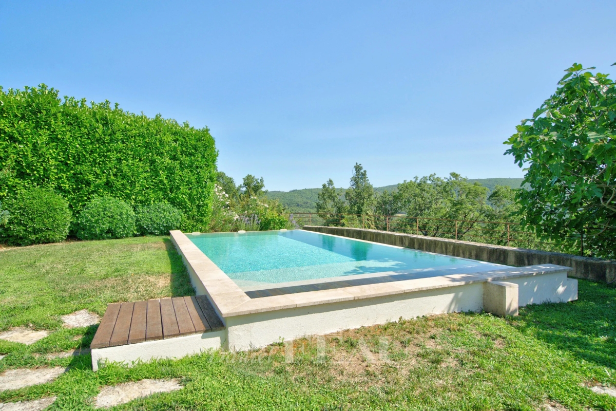 Maison de luxe à vendre à Montjustin, 675 000 €, Photo 3