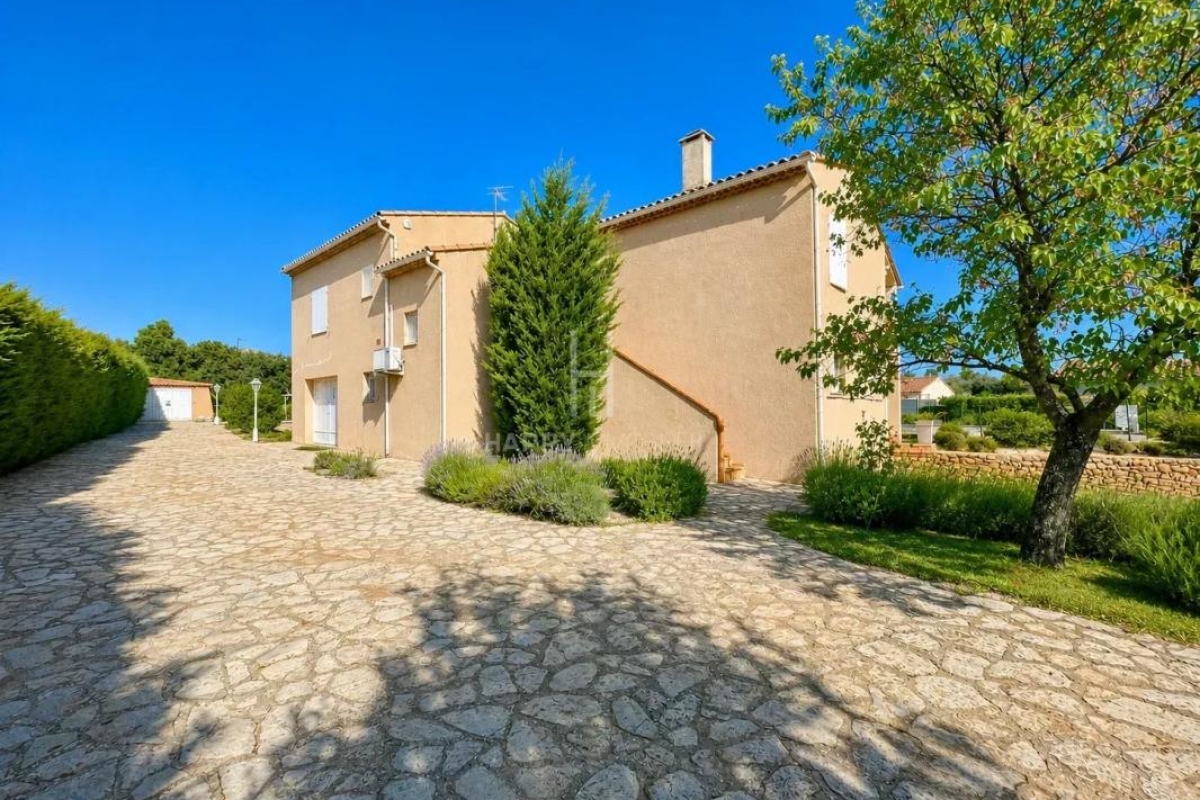 Maison de luxe à vendre à Aureille, 560 000 €, Photo 5