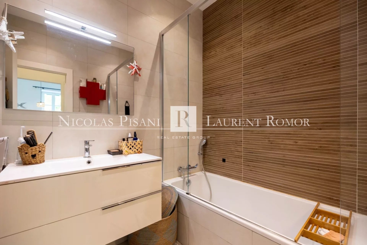 Luxury Apartment for sale in Beaulieu-sur-Mer, 1 180 000 €, Photo 6