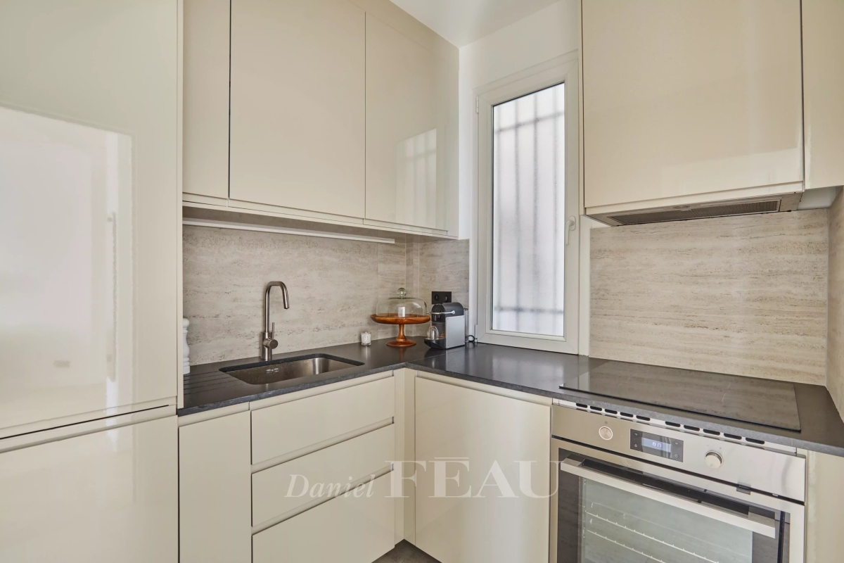 Appartement de luxe à vendre à Paris 18ème, 735 000 €, Photo 7