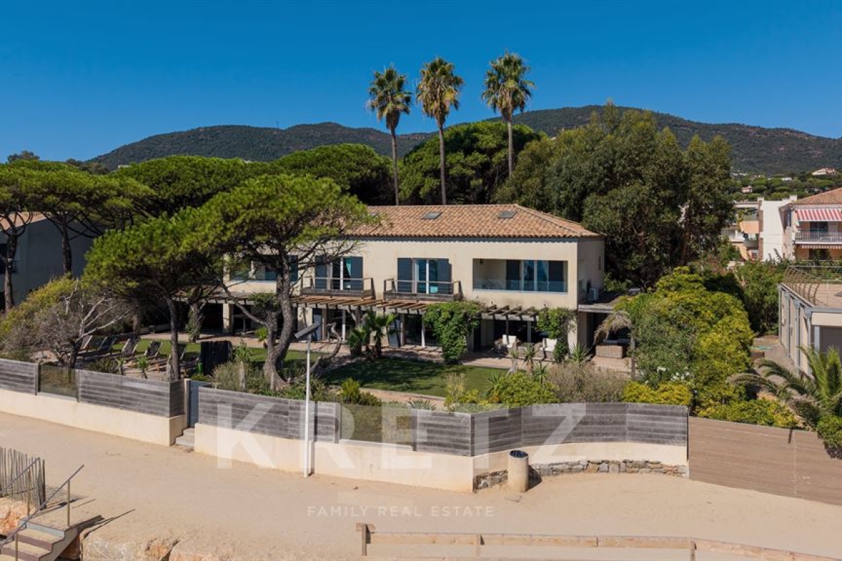 Maison de luxe à vendre à Cavalaire-sur-Mer, 4 650 000 €, Photo 1