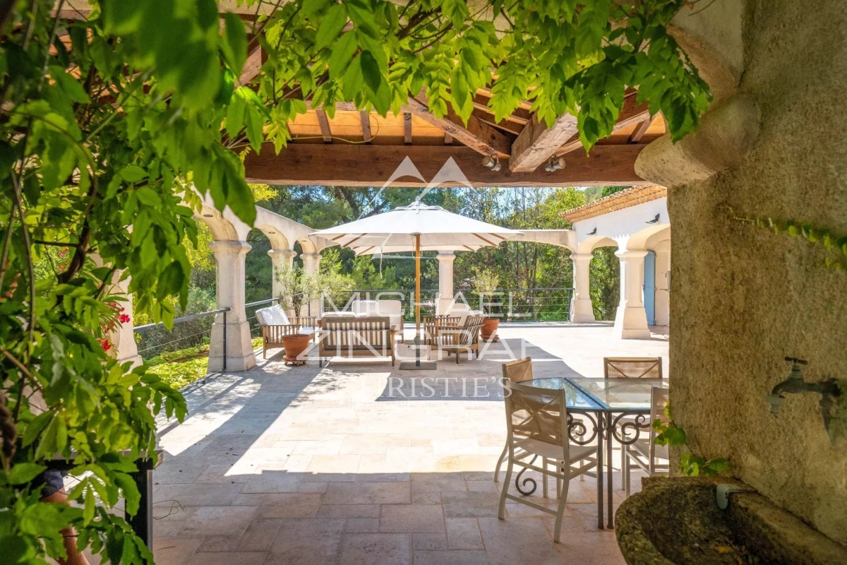 Maison de luxe à vendre à Saint-Cyr-sur-Mer, 2 190 000 €, Photo 1