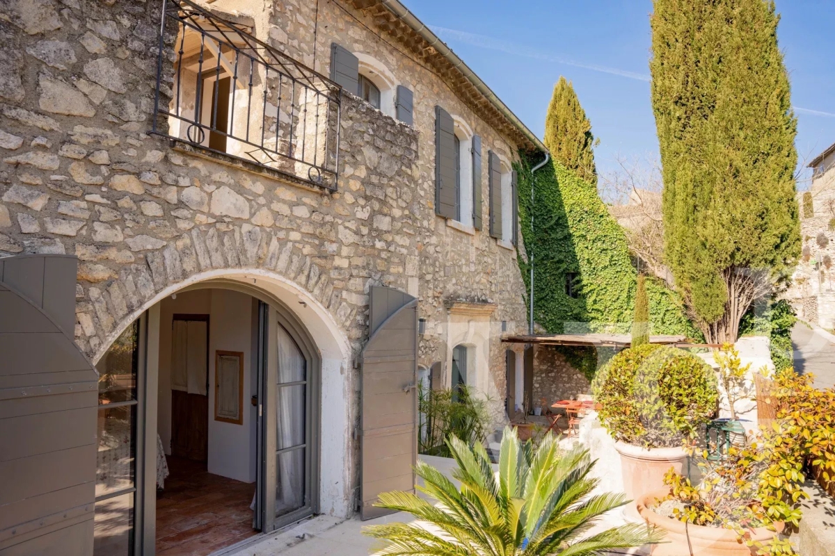 Maison de luxe à vendre à Eygalières, 1 696 000 €, Photo 2
