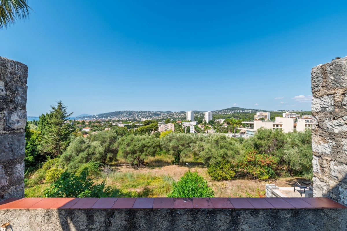 Luxury House for sale in Antibes, 1 795 000 €, Photo 3