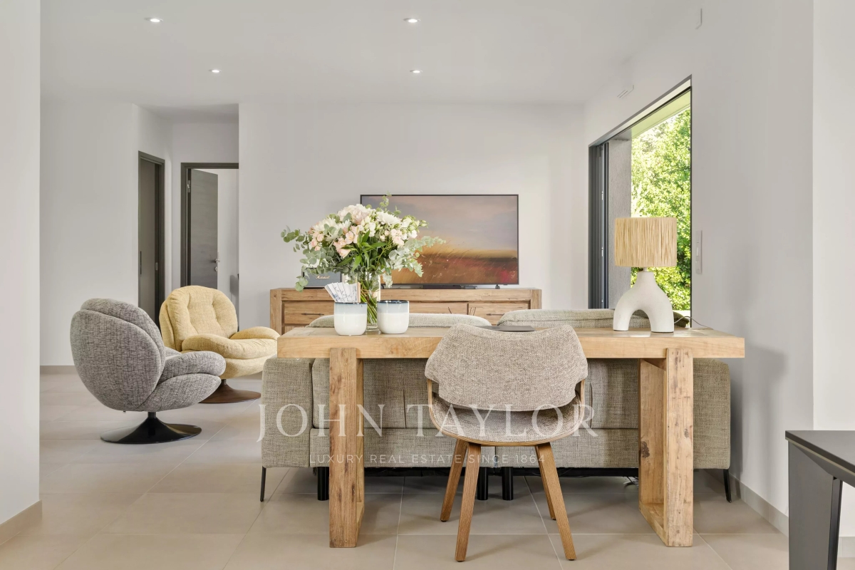 Maison de luxe à louer à Mougins, 8 000 €, Photo 6