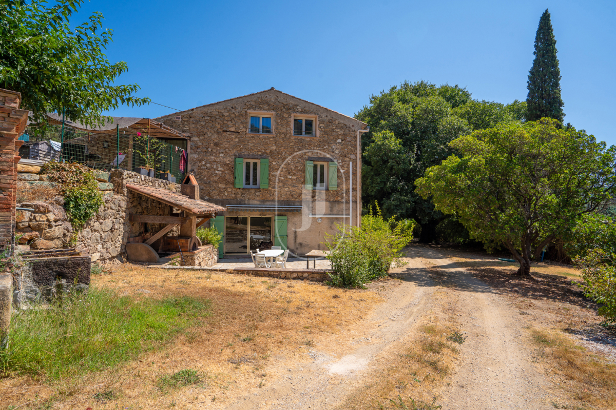 Maison de luxe à vendre à Grimaud, 10 000 000 €, Photo 1