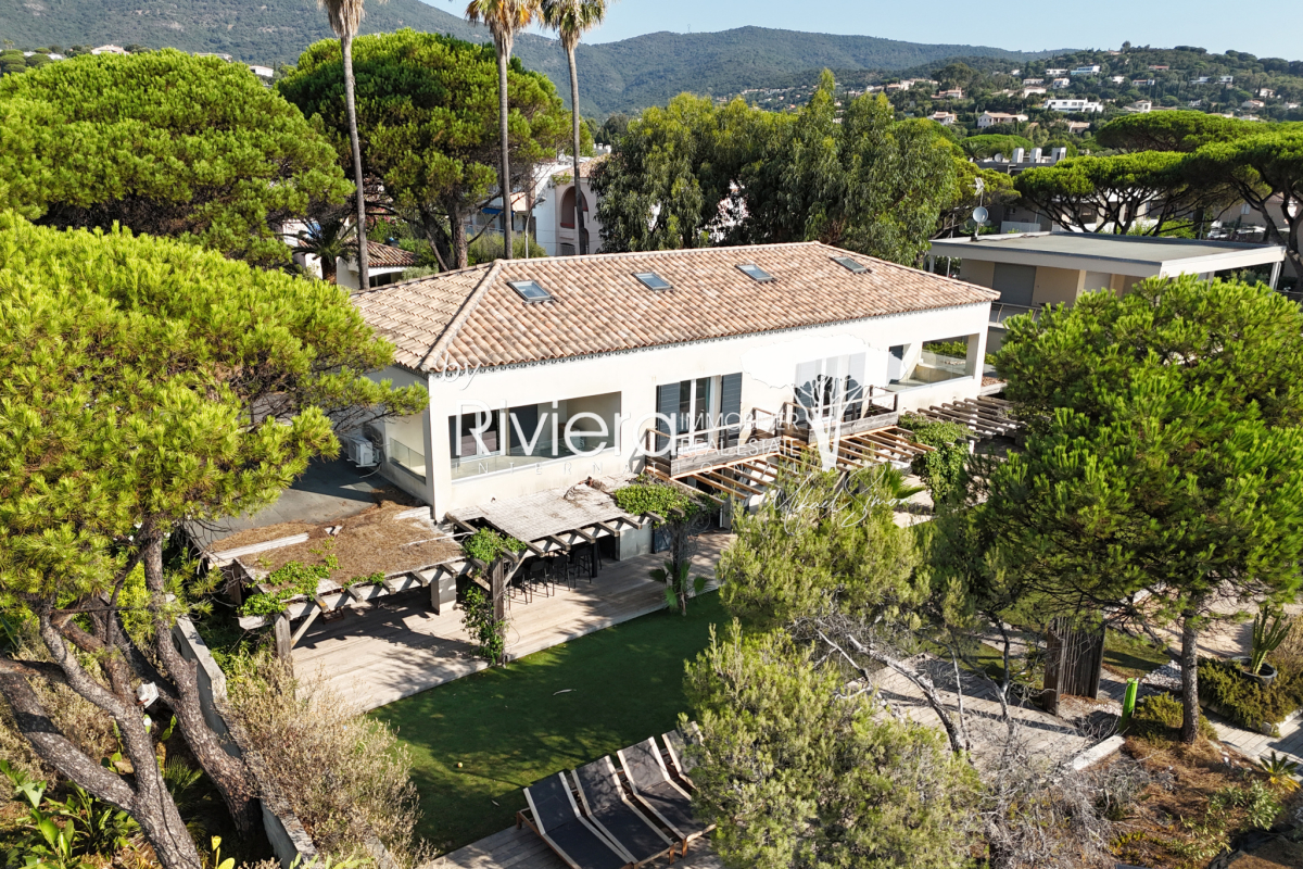Maison de luxe à vendre à Cavalaire-sur-Mer, 4 650 000 €, Photo 2
