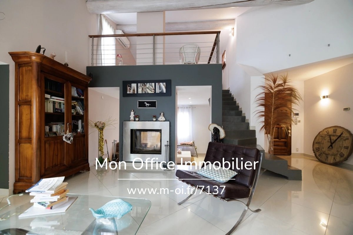 Luxury House for sale in Simiane-Collongue, 1 360 000 €, Photo 2