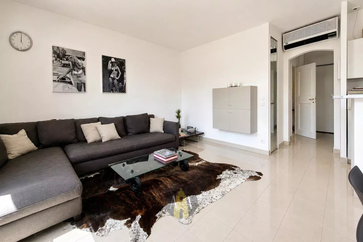 Luxury Apartment for sale in Saint-Tropez, 645 000 €, Photo 3