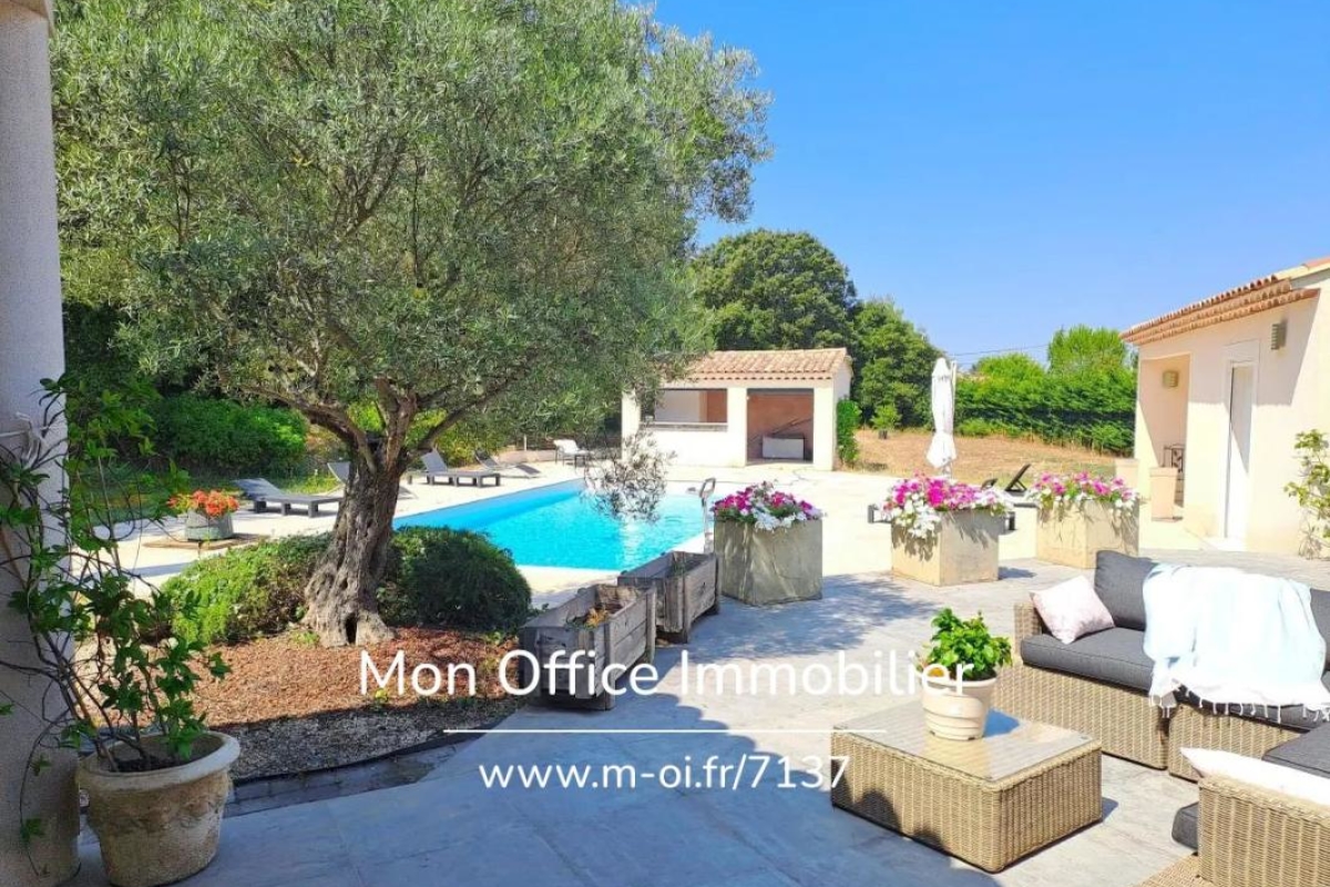 Luxury House for sale in Simiane-Collongue, 1 360 000 €, Photo 3