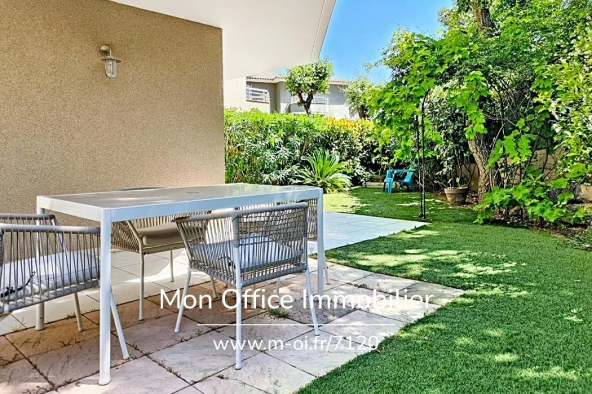 Appartement de luxe à vendre à Cavalaire-sur-Mer, 450 000 €, Photo 4