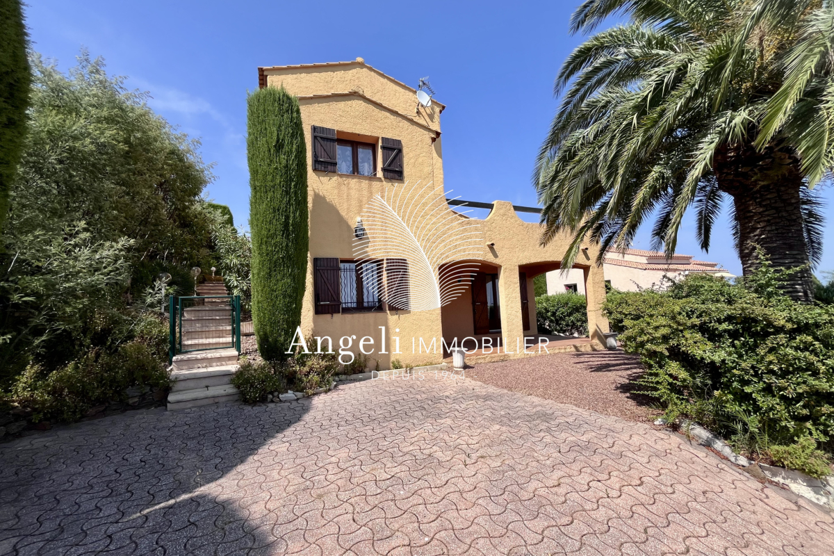 Maison de luxe à vendre à Fréjus, 950 000 €, Photo 6