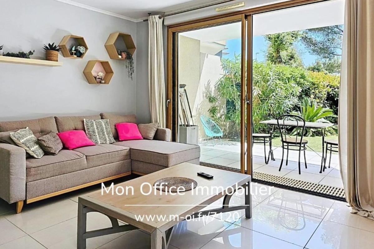 Appartement de luxe à vendre à Cavalaire-sur-Mer, 450 000 €, Photo 7