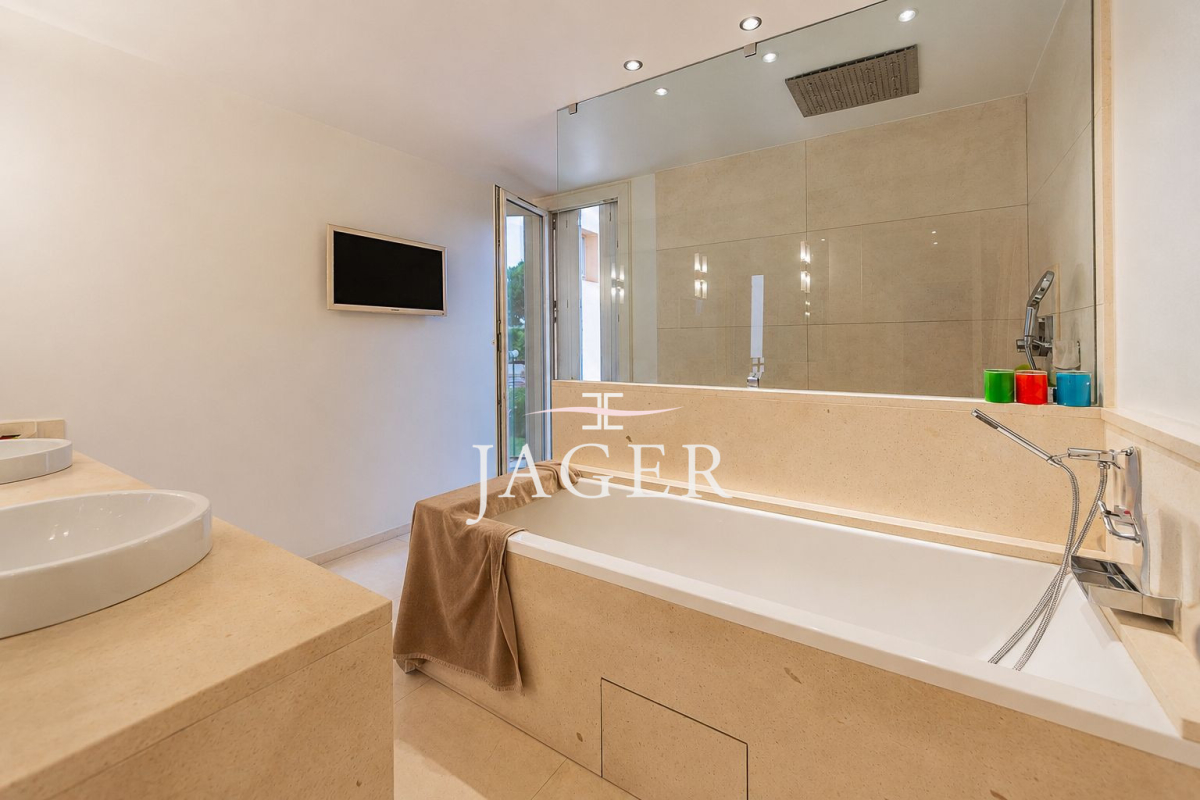 Appartement de luxe à vendre à Saint-Tropez, 1 100 000 €, Photo 7