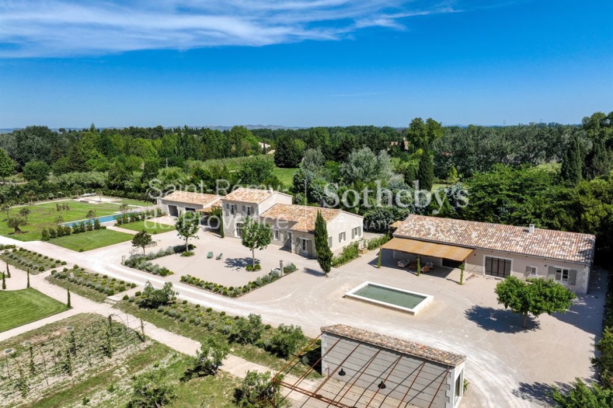 Maison de luxe à vendre à Saint-Rémy-de-Provence, 5 780 000 €, Photo 1