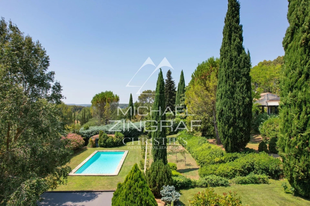 Maison de luxe à vendre à Aix-en-Provence, 2 150 000 €, Photo 1