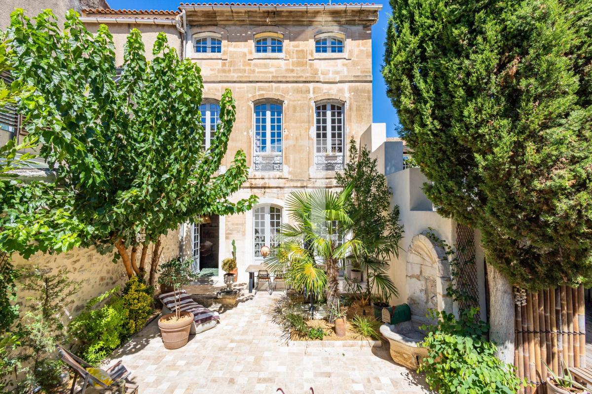 Maison de luxe à vendre à Pernes-les-Fontaines, 957 500 €, Photo 1