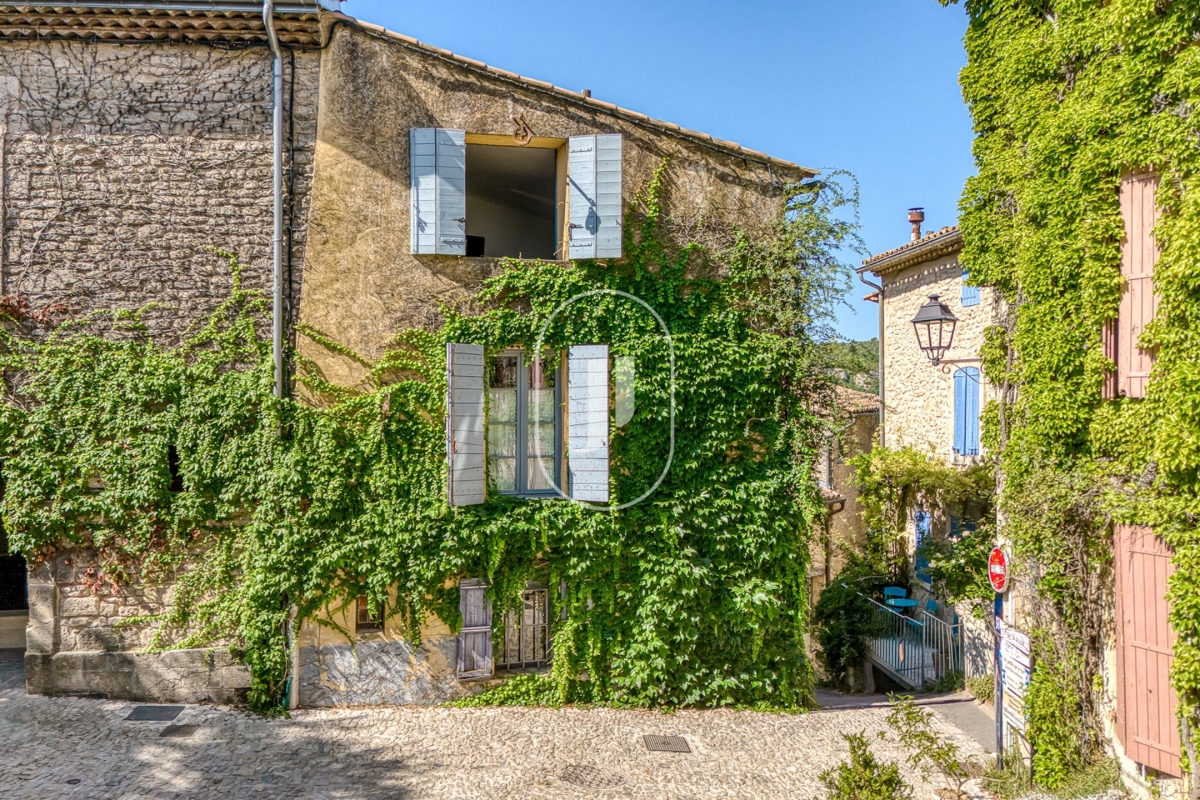 Maison de luxe à vendre à Saignon, 550 000 €, Photo 1