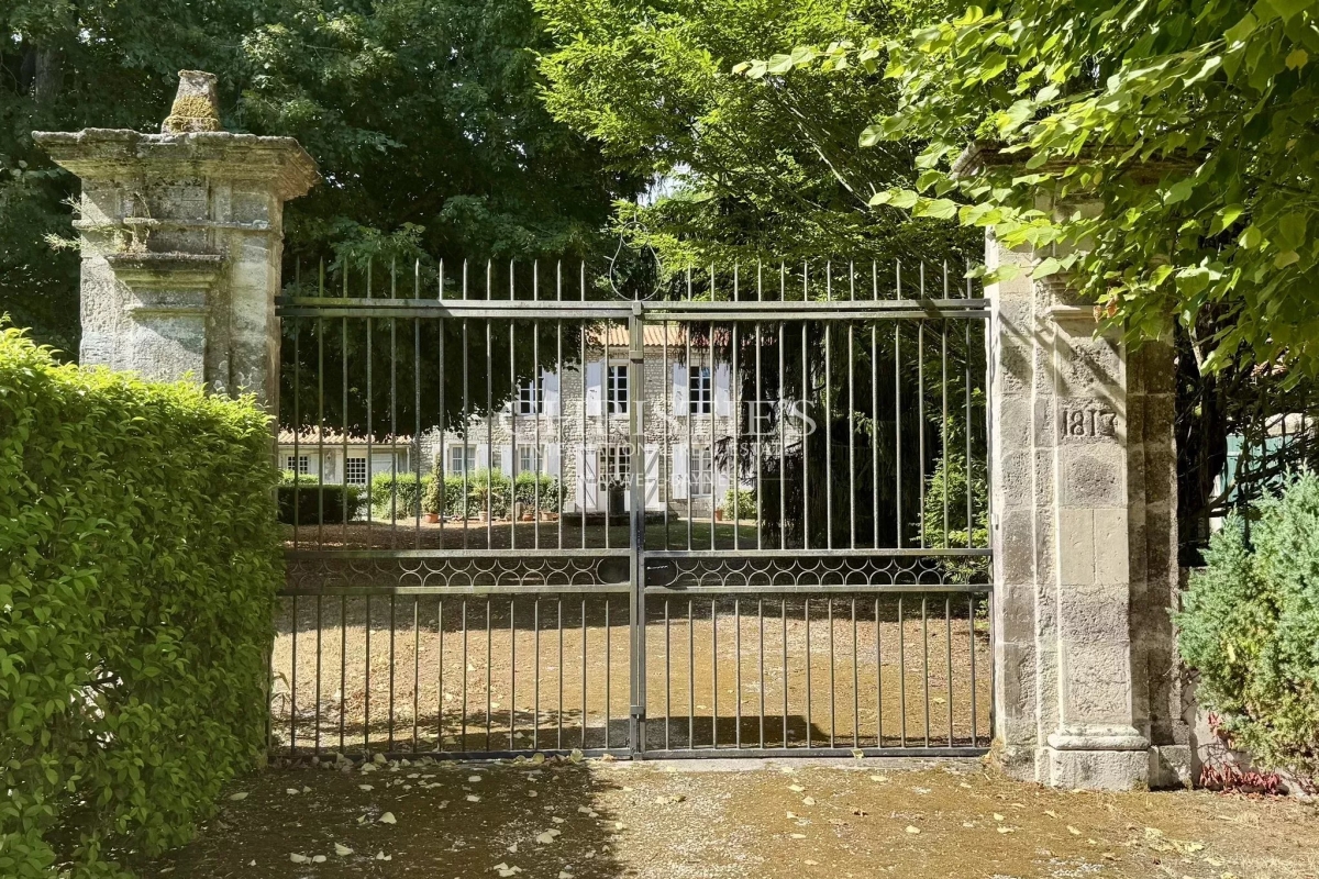 Luxury House for sale in Arvert, 945 000 €, Photo 2
