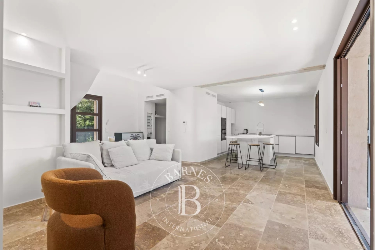 Maison de luxe à vendre à Grimaud, 1 550 000 €, Photo 2