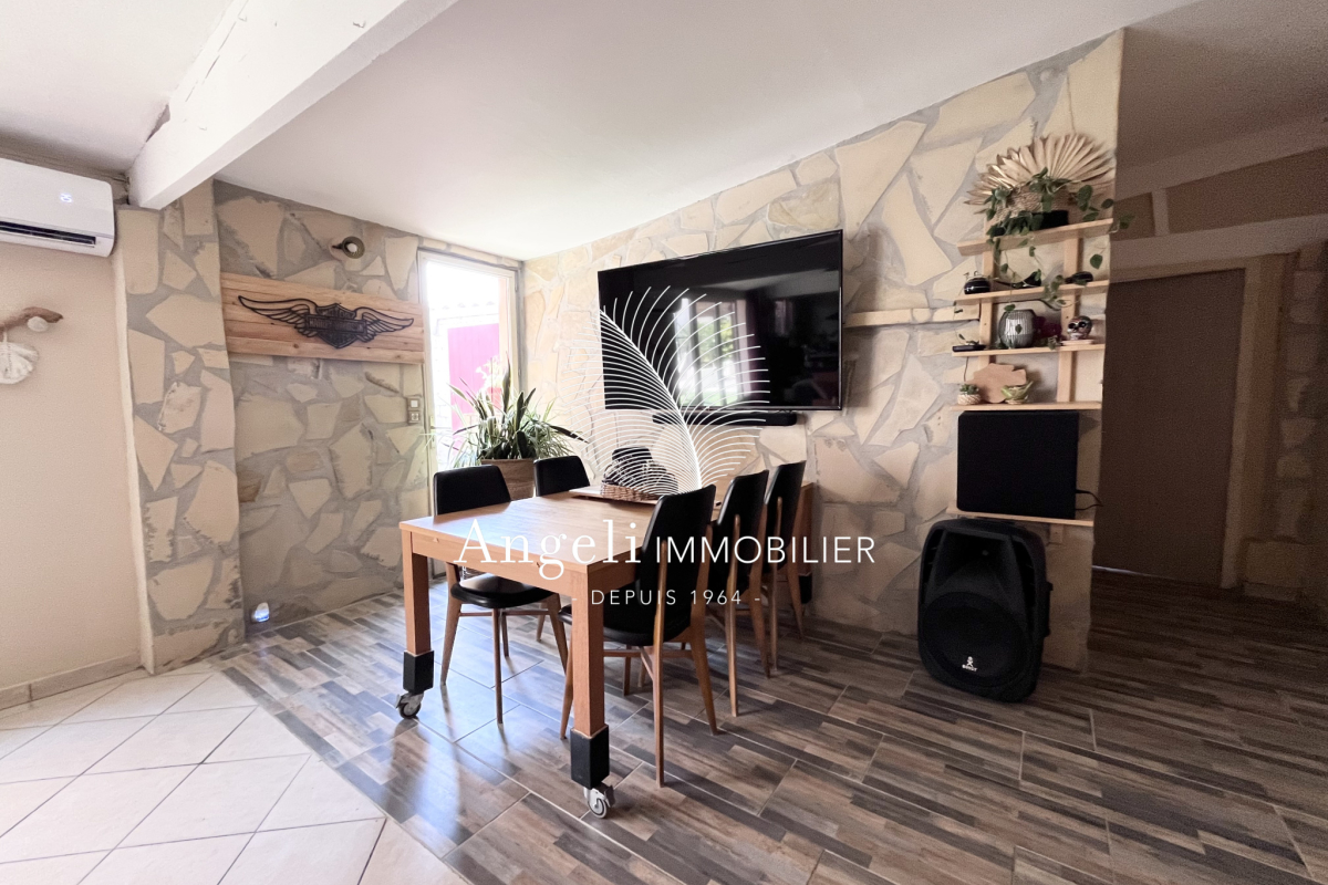 Maison de luxe à vendre à Sainte-Maxime, 369 000 €, Photo 3