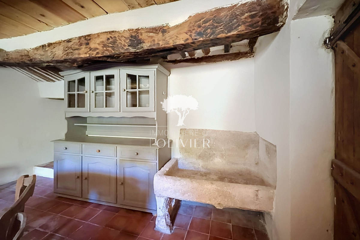 Luxury House for sale in Saint Saturnin les Apt, 585 000 €, Photo 4