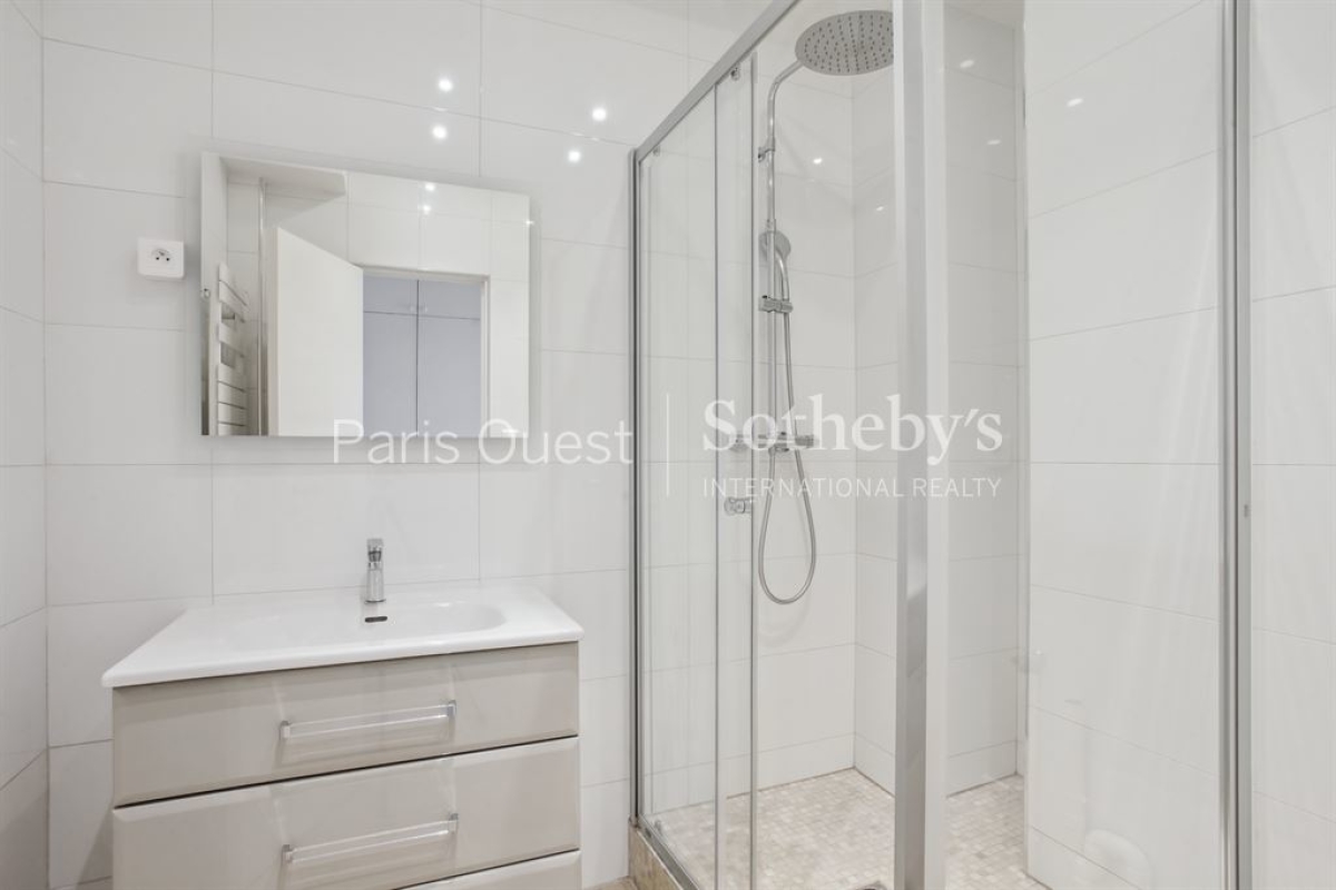 Luxury Apartment for rental in Paris 16ème, 3 950 €, Photo 6