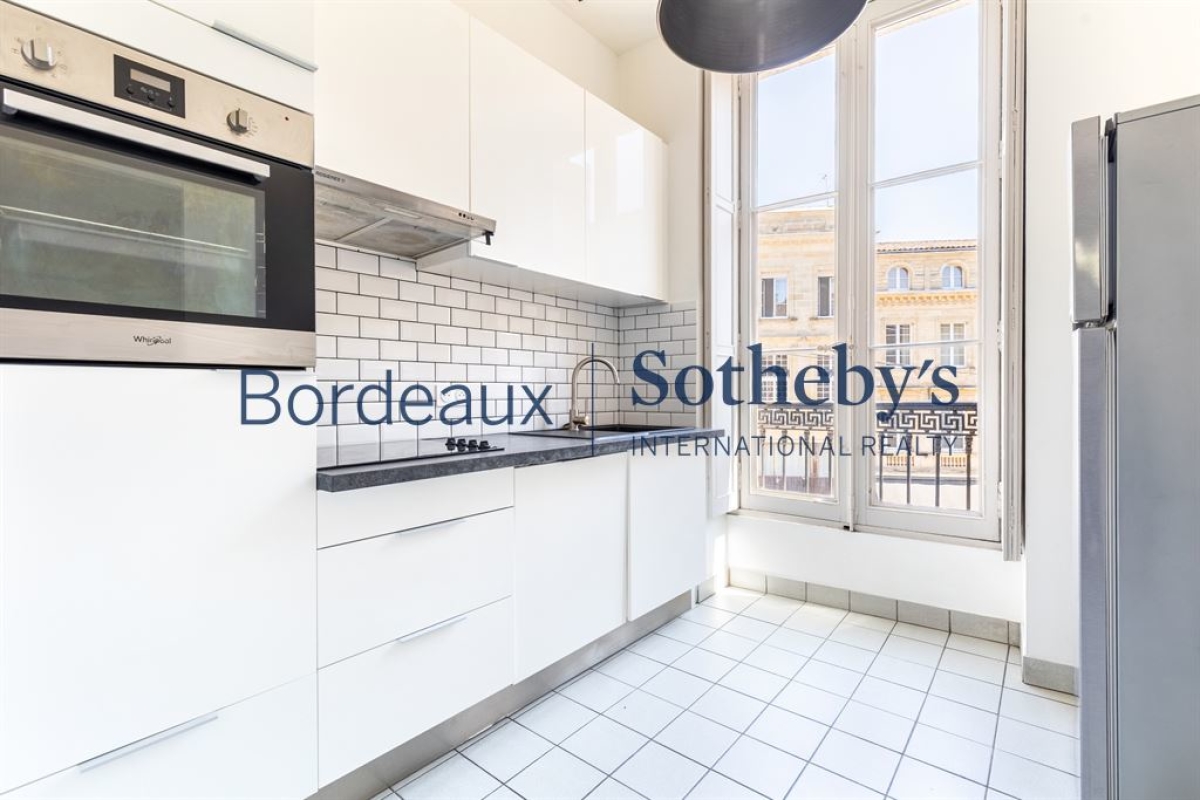 Luxury Apartment for sale in Bordeaux, 399 000 €, Photo 6