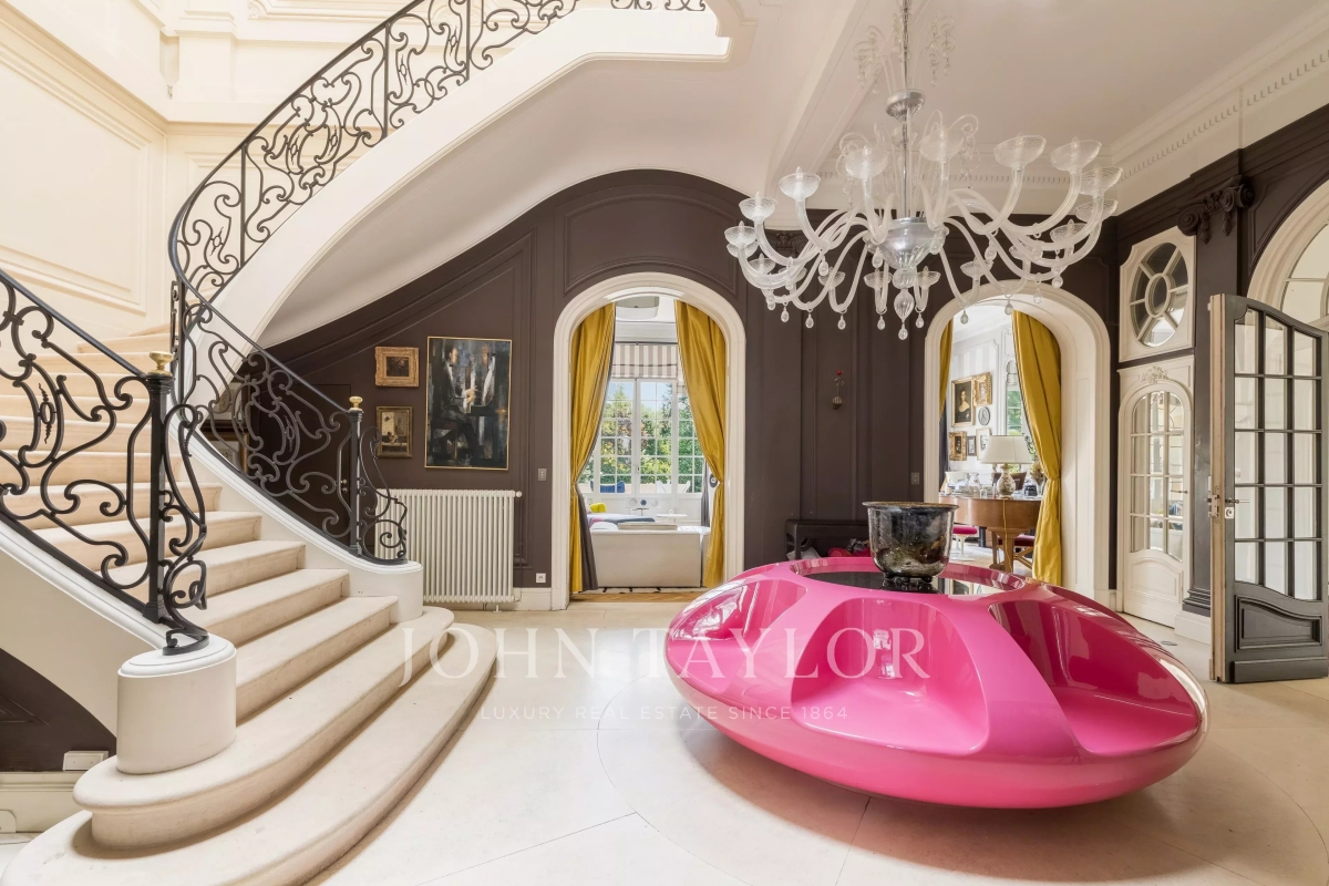 Maison de luxe à louer à Bordeaux, 8 500 €, Photo 6