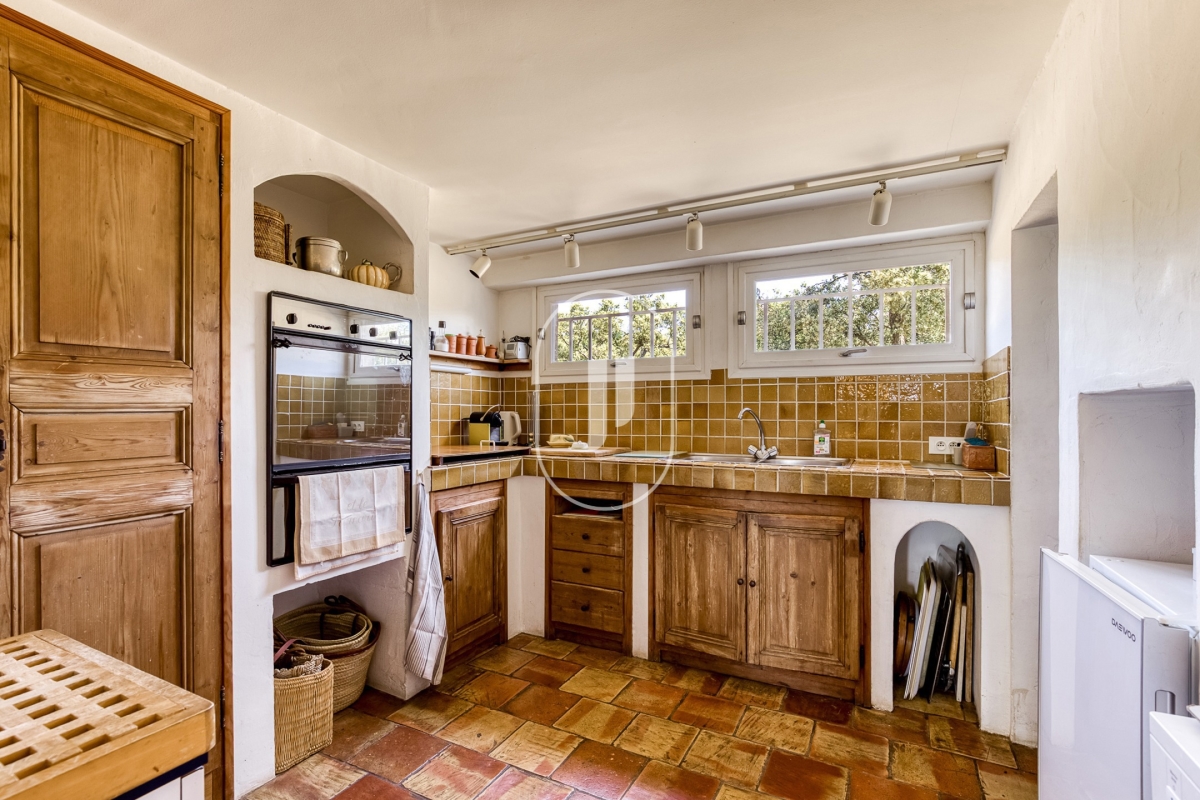 Luxury House for sale in Gordes, 1 800 000 €, Photo 7