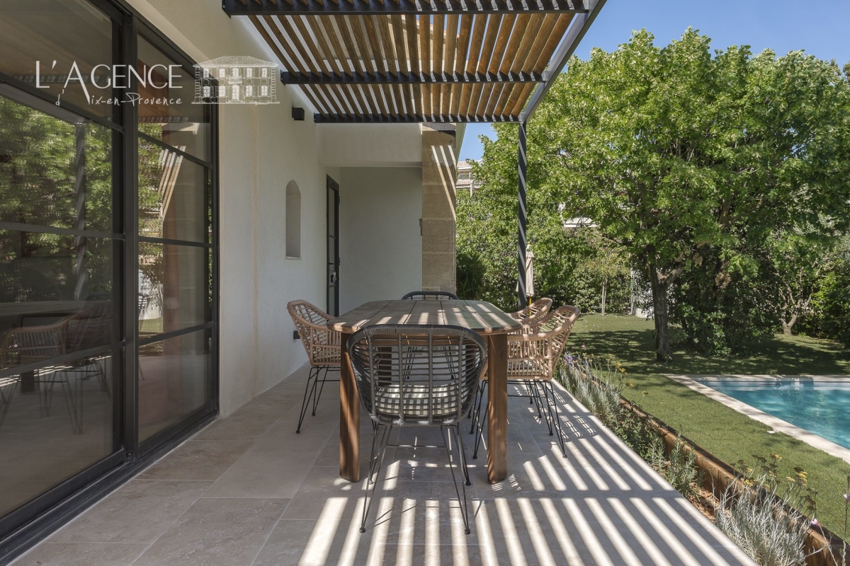 Maison de luxe à vendre à Aix-en-Provence, 1 230 000 €, Photo 1