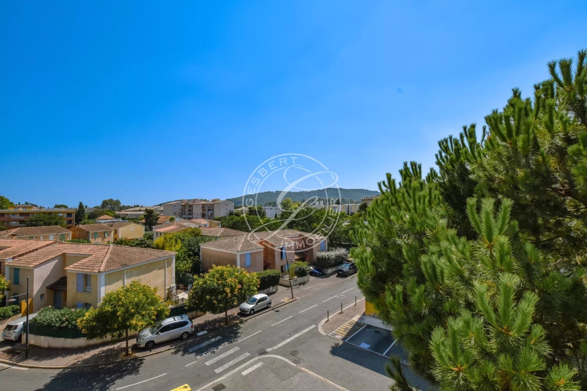 Appartement de luxe à vendre à Draguignan, 399 000 €, Photo 2