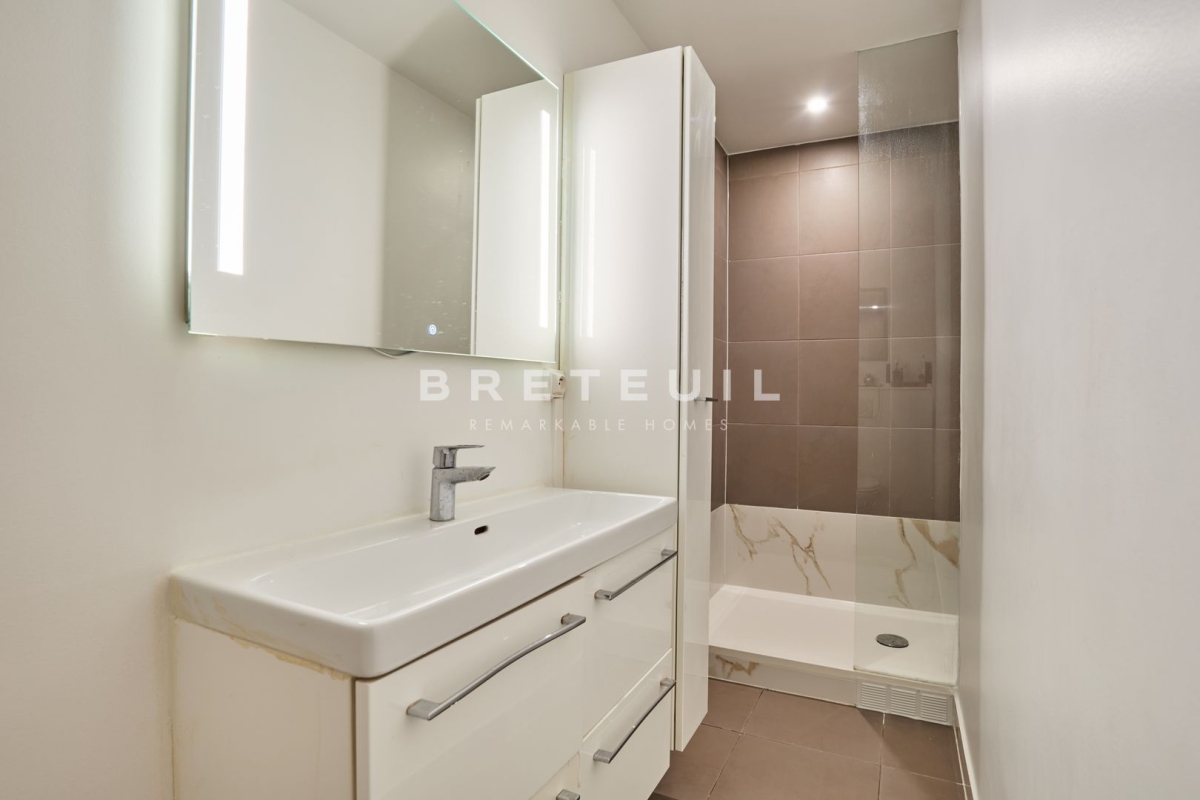 Appartement de luxe à vendre à Paris 10ème, 450 000 €, Photo 6