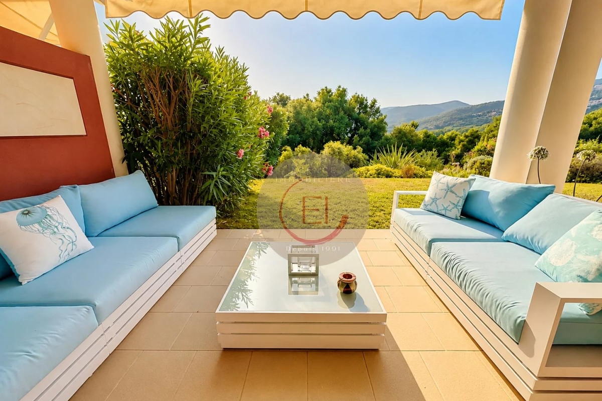 Luxury Apartment for sale in Mandelieu-la-Napoule, 1 100 000 €, Photo 1