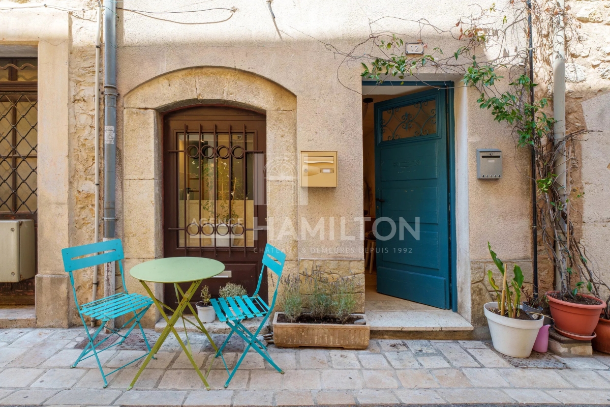 Maison de luxe à vendre à Valbonne, 455 000 €, Photo 1