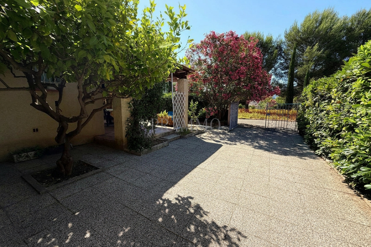 Luxury House for sale in Les Arcs sur Argens, 375 000 €, Photo 2
