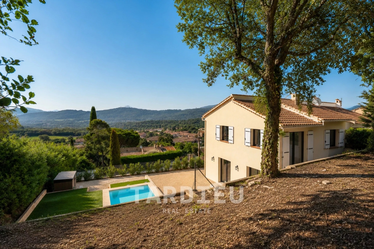 Luxury House for sale in La Croix-Valmer, 950 000 €, Photo 3