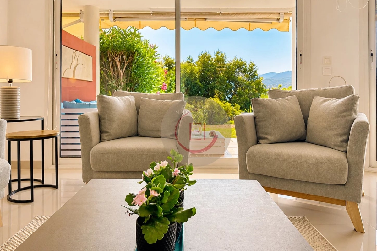 Luxury Apartment for sale in Mandelieu-la-Napoule, 1 100 000 €, Photo 4